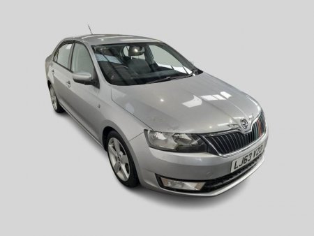 SKODA RAPID 1.6 TDI Elegance Euro 5 5dr